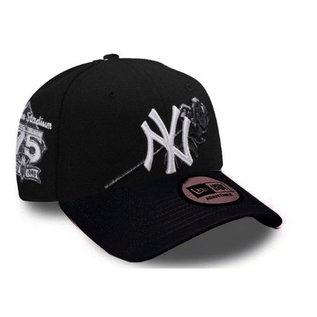 New York Yankees Adjustable Hat